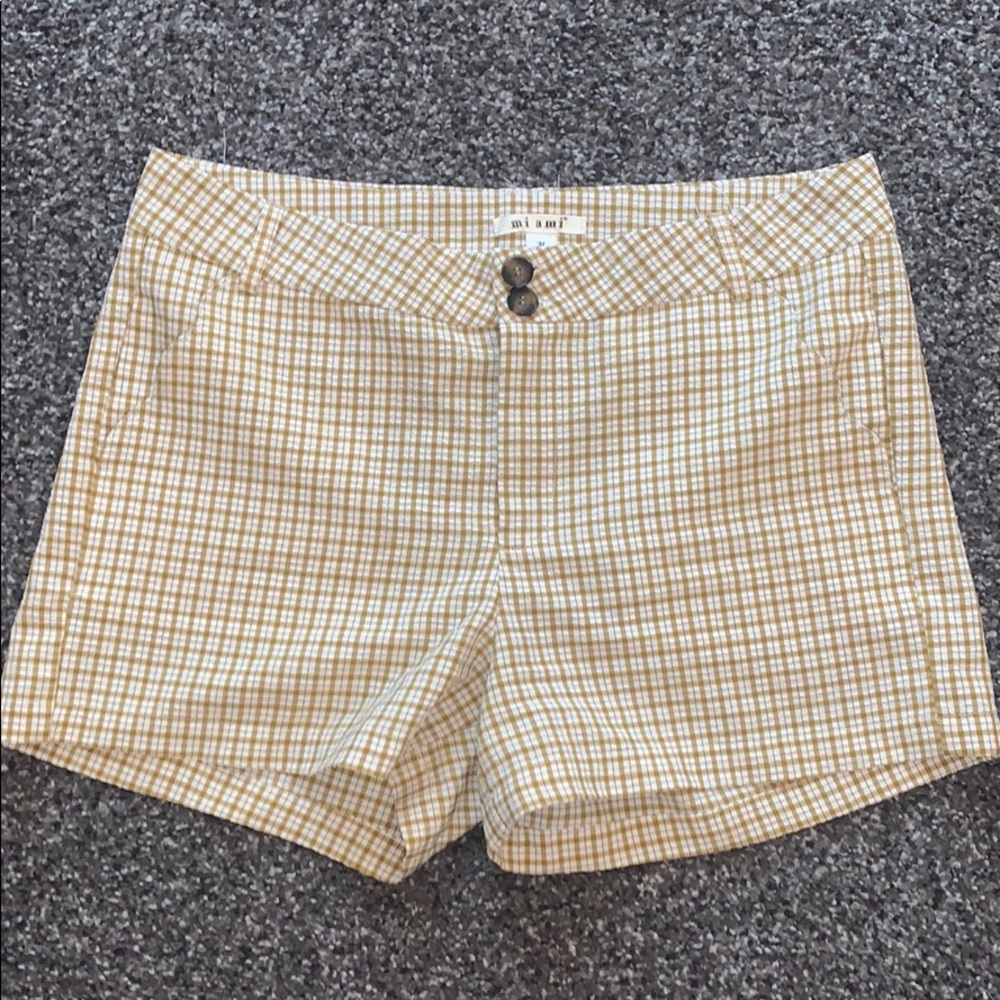 Francesca’s Checkered Shorts w/ Scalloped Pockets